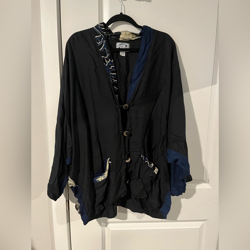 Brand Resort Wear Totem Faced Abstract Boho Cardigan w/ Metal Fastens - Size OS - Picture 3 of 16